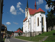 Kostel Proměnění Páně v obci Josefův Důl